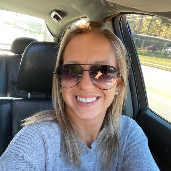 Meet your Posher, Jessica - Picture 2 of 3